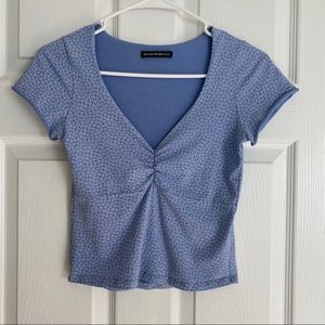 Brandy Melville Gina top NWOT